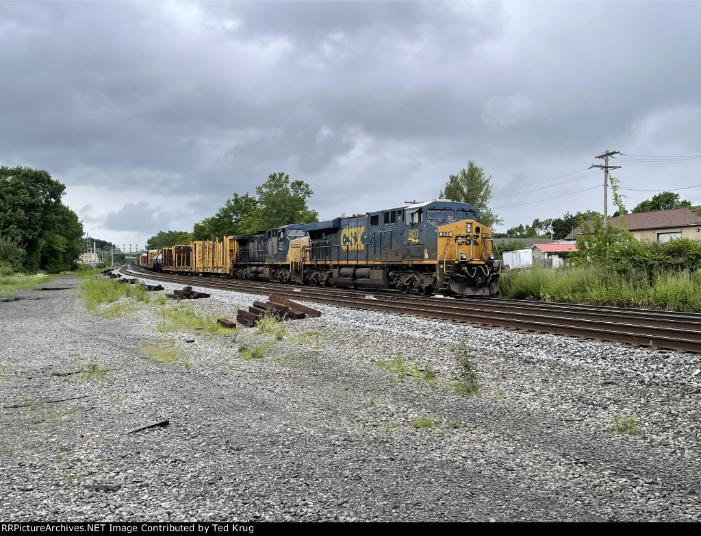 CSX 800 & 325